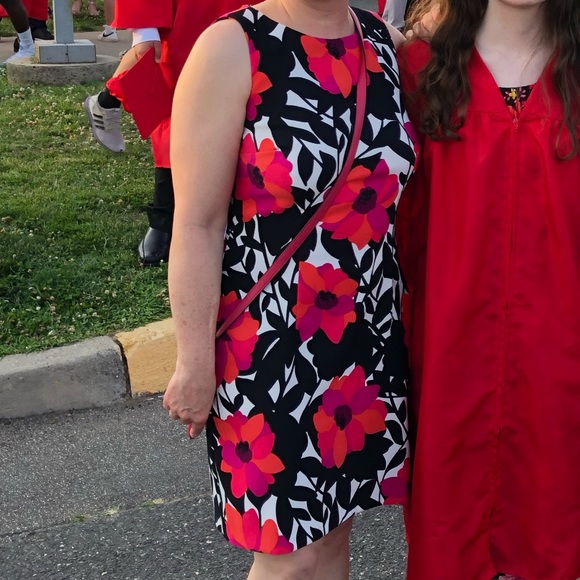 Fun spring dress by Alyx, size 6 - Picture 6 of 6